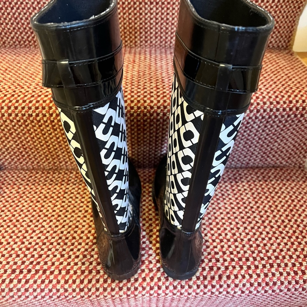DVF Raining Boots - Picture 2 of 3